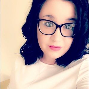 Meet your Posher, Kortney